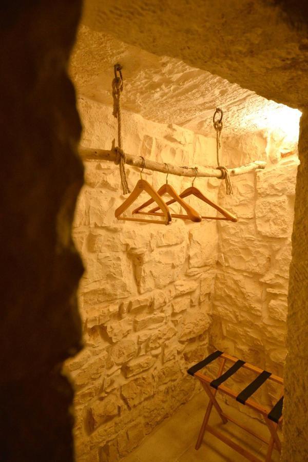 Trulli Petra Chiara Bed & Breakfast Locorotondo Exterior photo