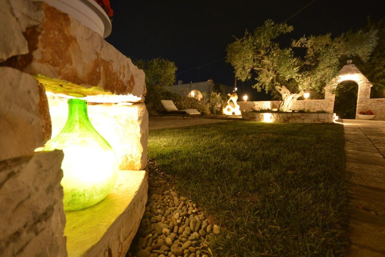 Trulli Petra Chiara Bed & Breakfast Locorotondo Exterior photo