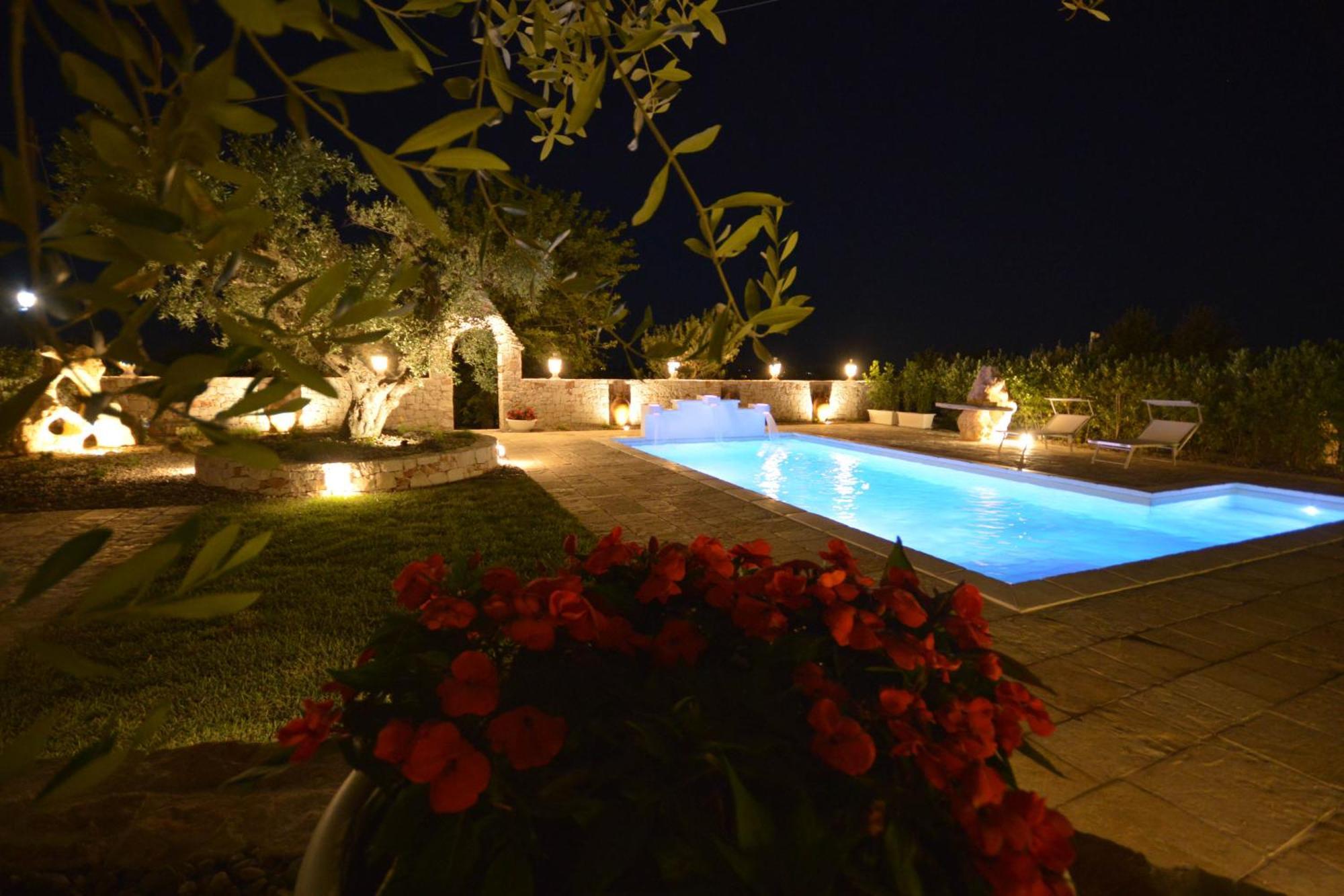 Trulli Petra Chiara Bed & Breakfast Locorotondo Exterior photo